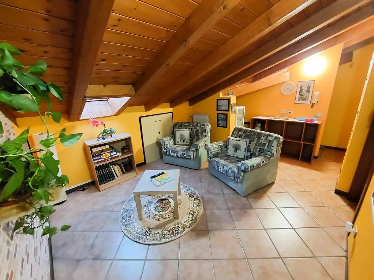 La Maison Di Gio & Gio Olgiate Comasco Guest house