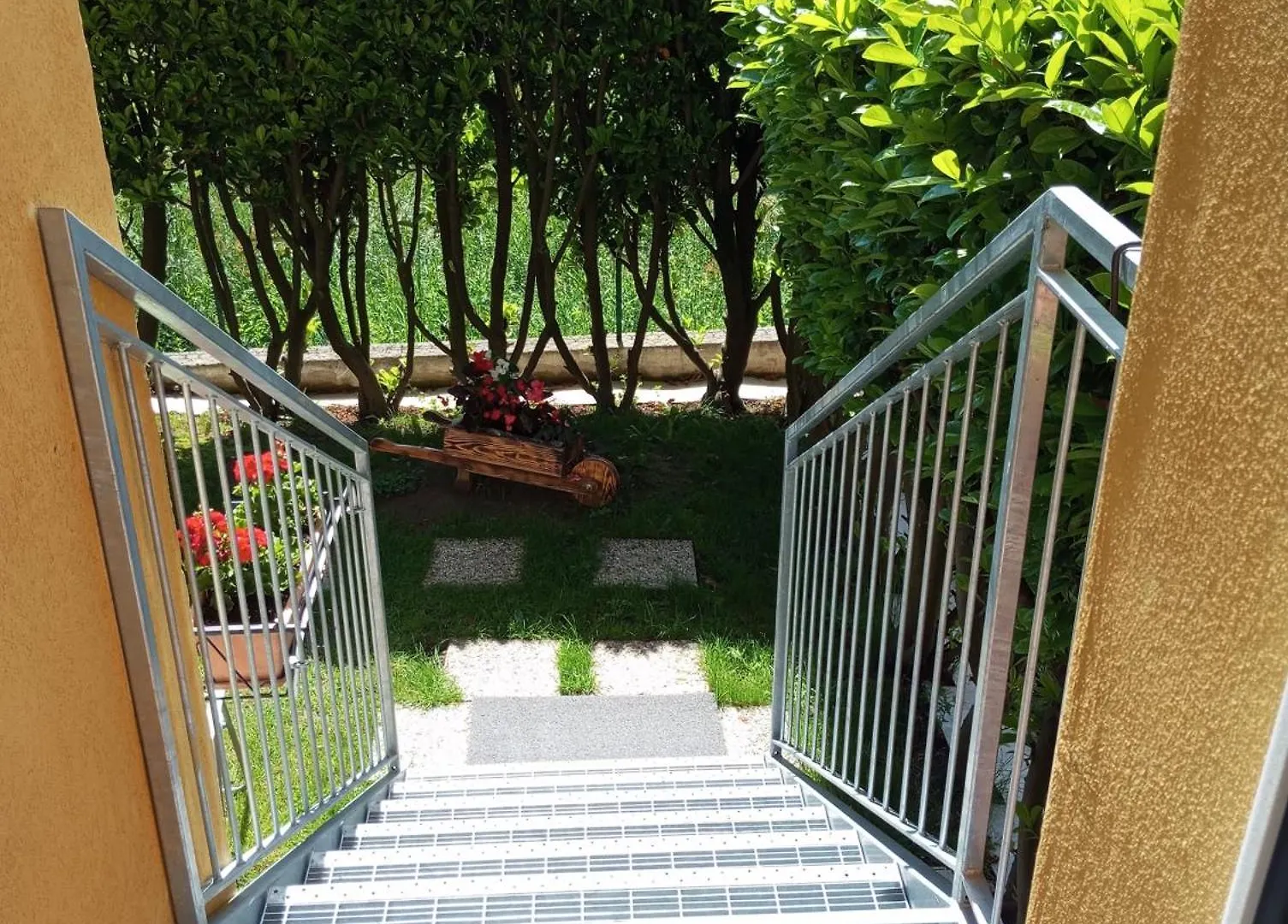Guest house La Maison Di Gio & Gio Olgiate Comasco Italy